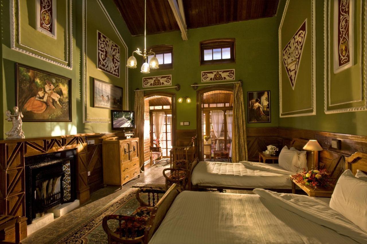 Welcomheritage Fernhills Royal Palace 우티 외부 사진