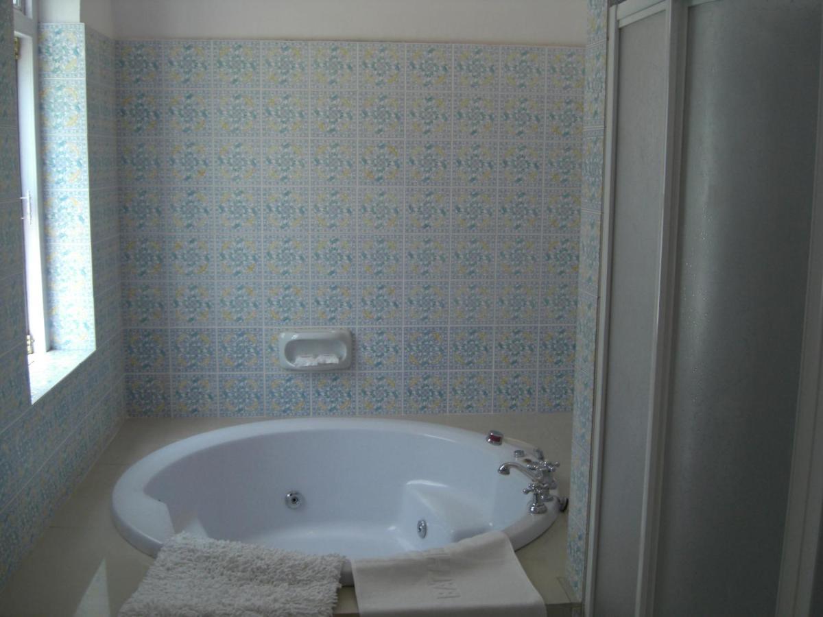 Welcomheritage Fernhills Royal Palace 우티 외부 사진