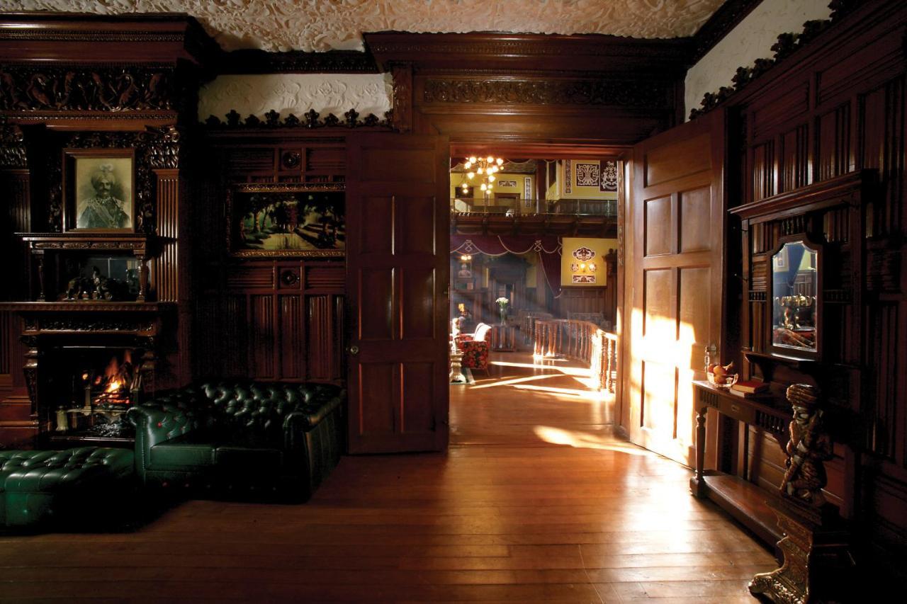 Welcomheritage Fernhills Royal Palace 우티 외부 사진