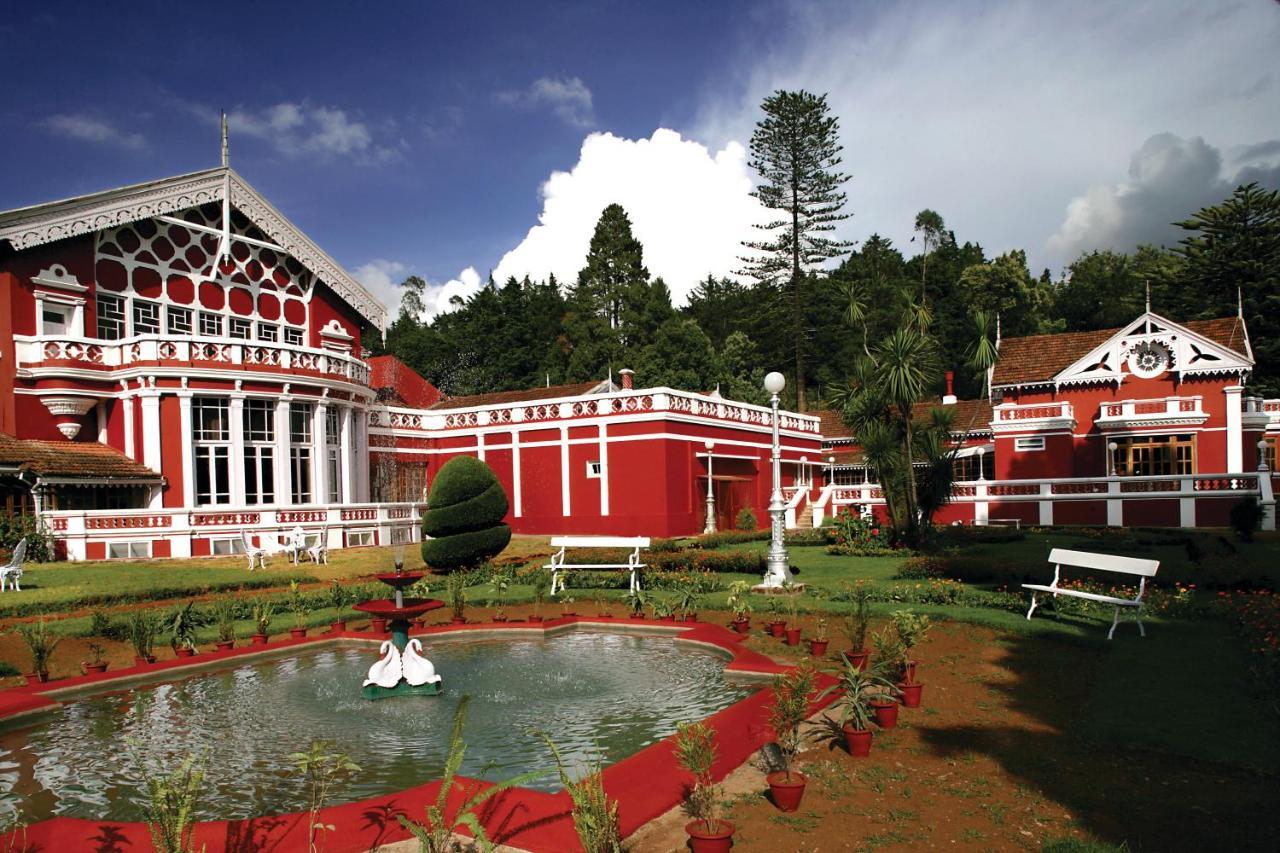 Welcomheritage Fernhills Royal Palace 우티 외부 사진