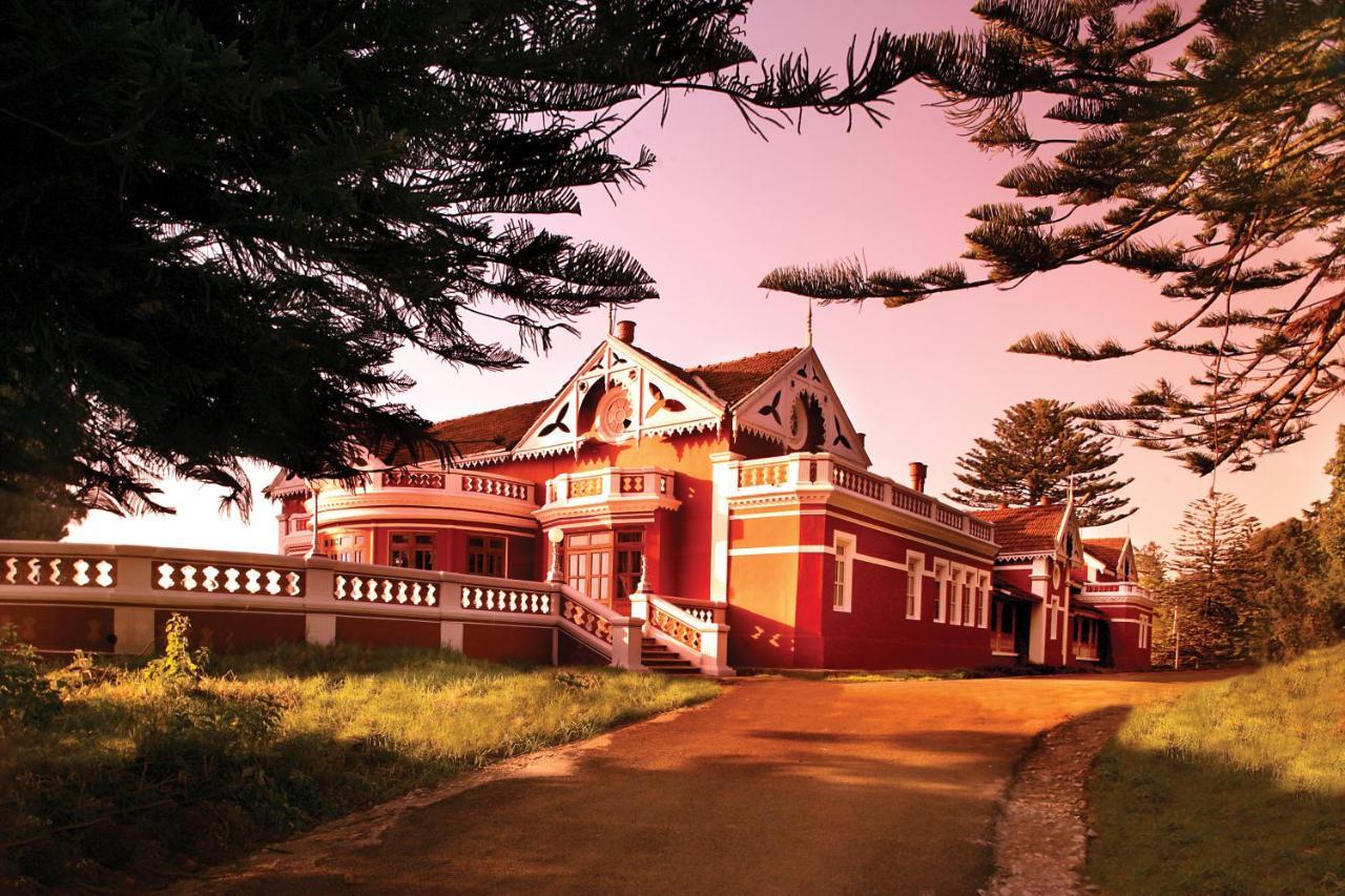 Welcomheritage Fernhills Royal Palace 우티 외부 사진