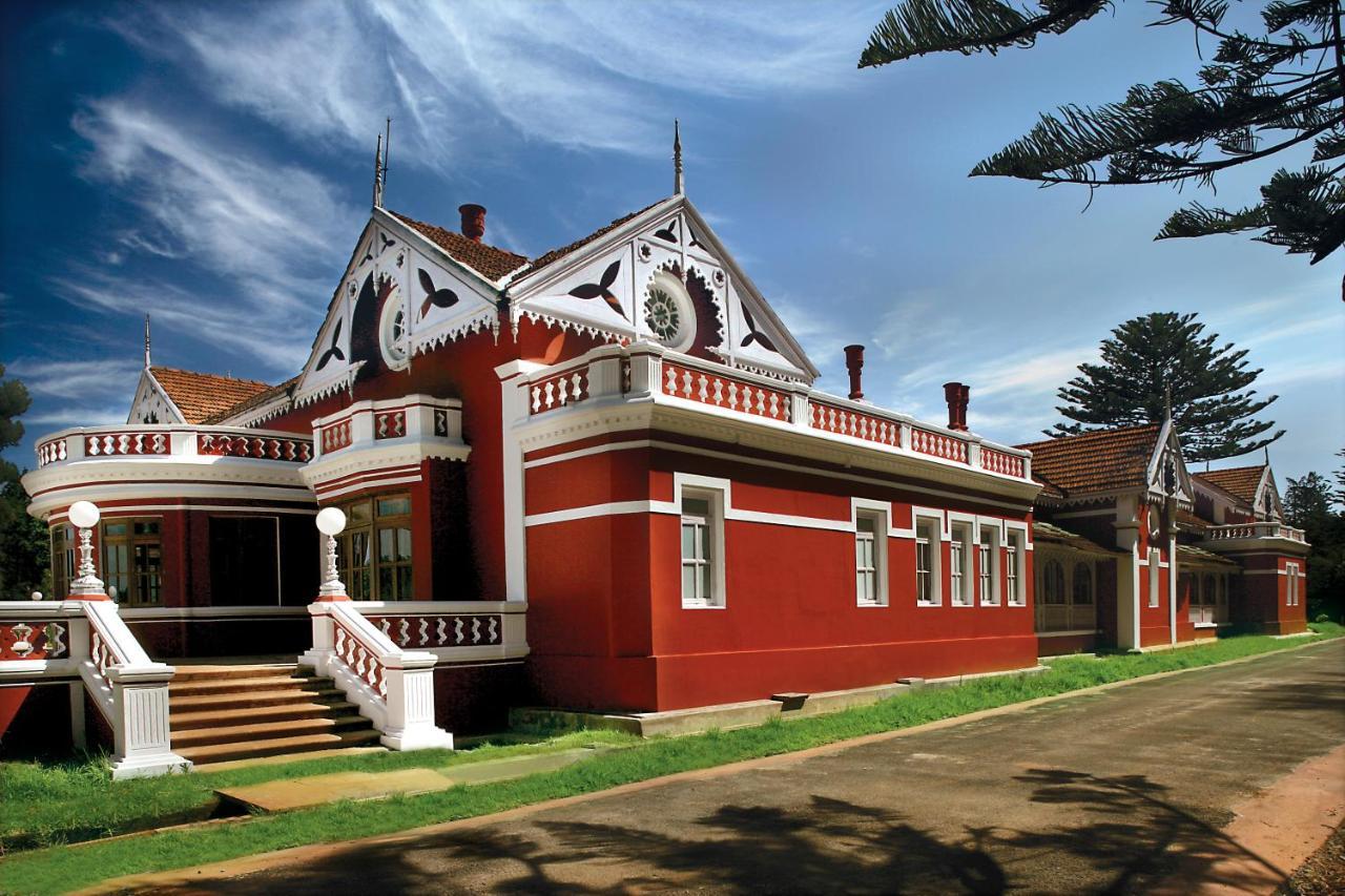 Welcomheritage Fernhills Royal Palace 우티 외부 사진